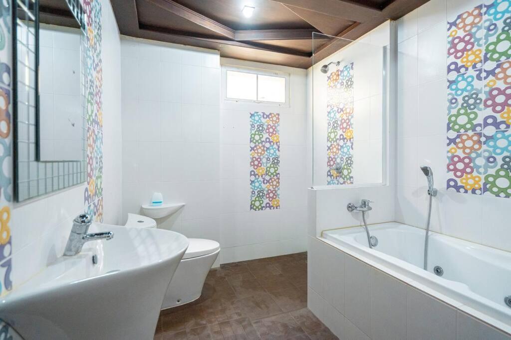 New 3 Bedroom In Nanai *