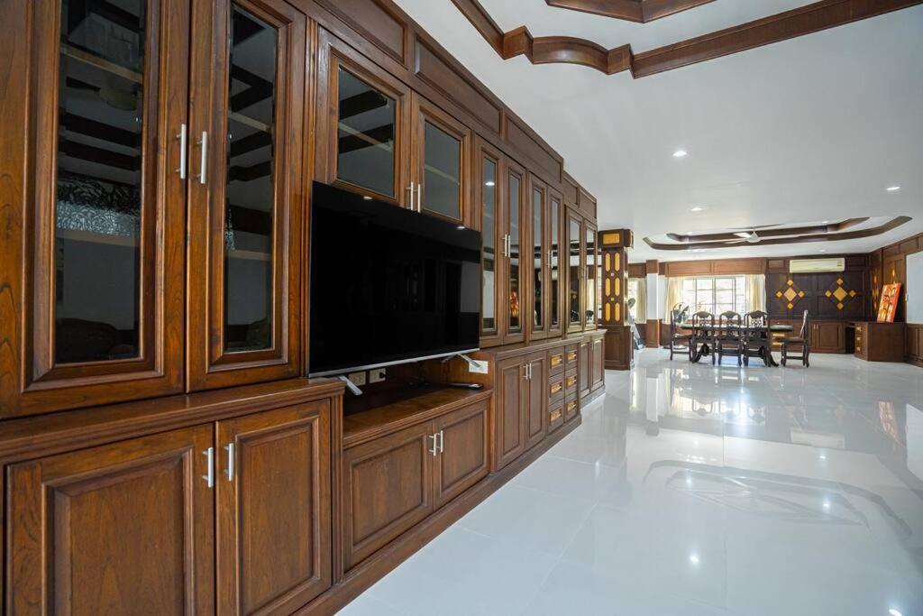 New 3 Bedroom In Nanai * Patong