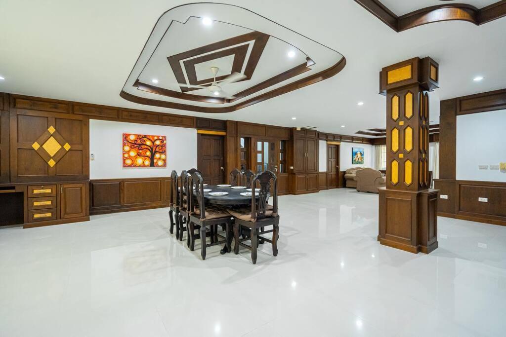 New 3 Bedroom In Nanai Apartment Patong